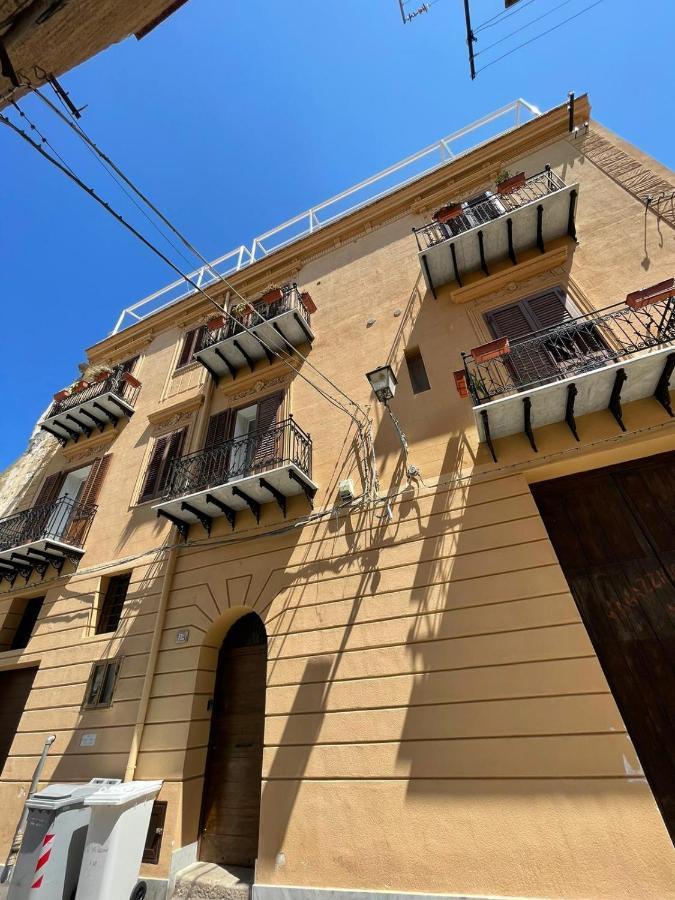 La Baronessa Apartment Palermo Luaran gambar